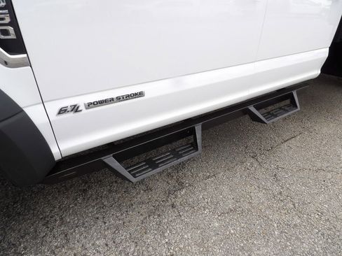 Used 2022 Ford F550 4x4 Crew Cab Super Duty w/ Power Equipment Group image 47