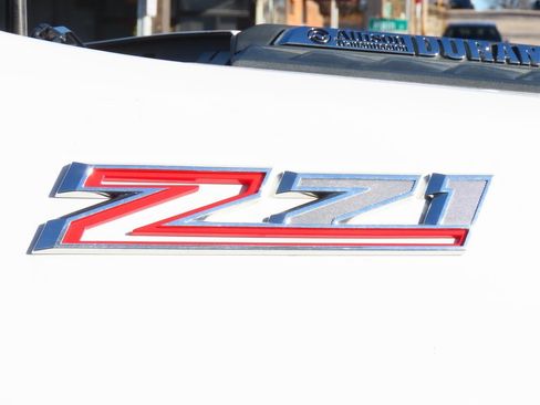 Used 2023 Chevrolet Silverado 2500 LT w/ Convenience Package image 9