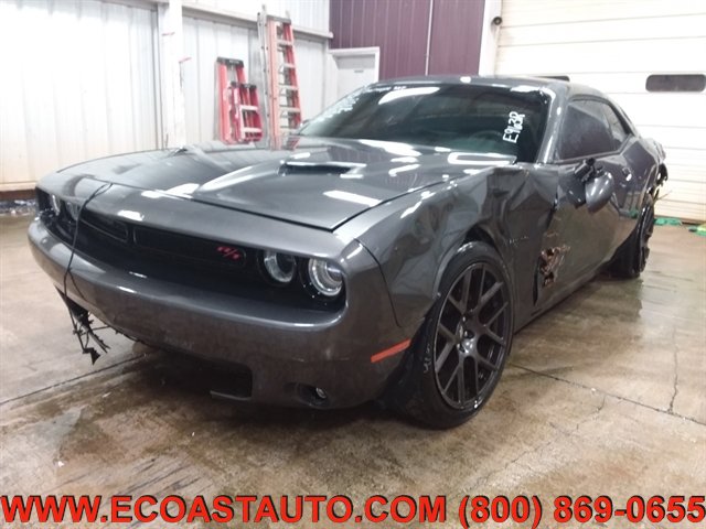 Used 2018 Dodge Challenger R/T w/ Blacktop Package RWD image 1
