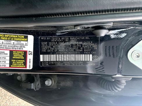 Used 2022 Toyota Camry SE w/ Cold Weather Package AWD/4WD image 9