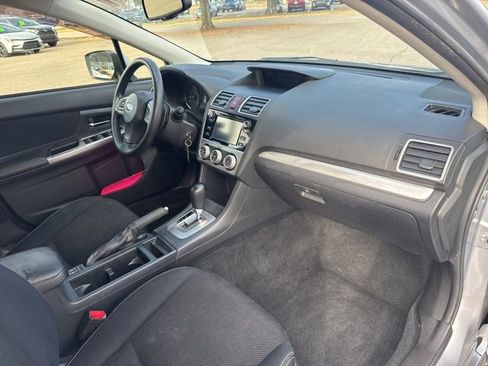 Used 2015 Subaru Crosstrek 2.0i Premium w/ Moonroof Package image 11