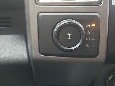 Used 2020 Ford F150 Raptor w/ Equipment Group 801A Mid image 21