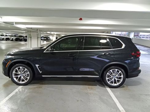 Used 2024 BMW X5 xDrive50e w/ Executive Package image 2