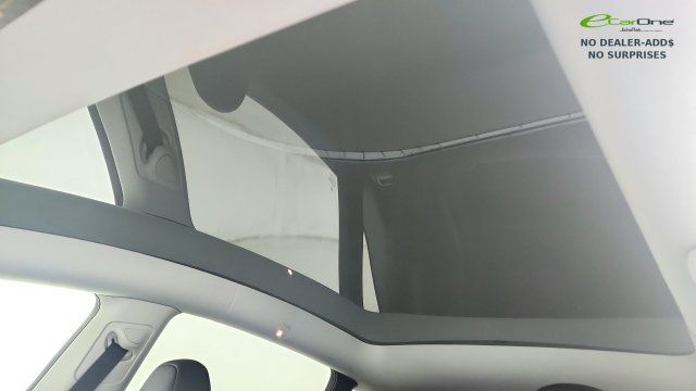 Used 2025 Tesla Model Y Long Range RWD image 60