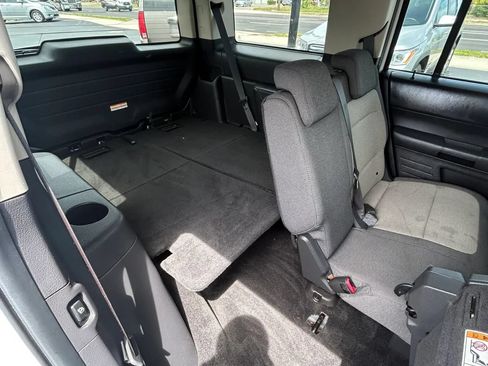 Used 2010 Ford Flex SE FWD image 15