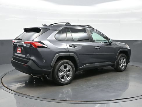 Used 2024 Toyota RAV4 XLE AWD/4WD image 6