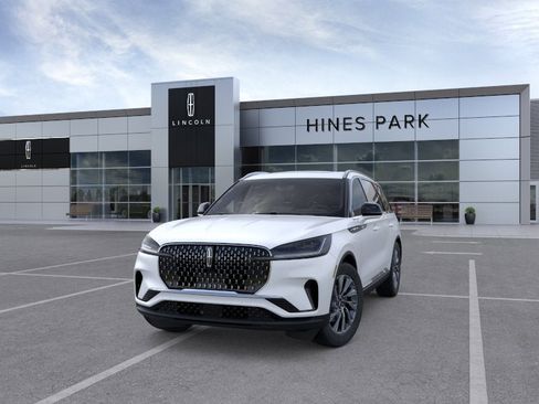 New 2026 Lincoln Aviator AWD image 2