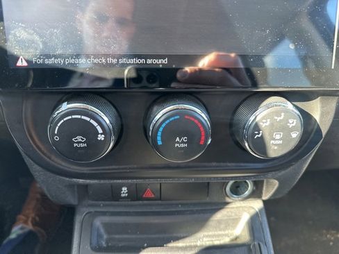 Used 2016 Jeep Compass Sport w/ Power Value Group image 19