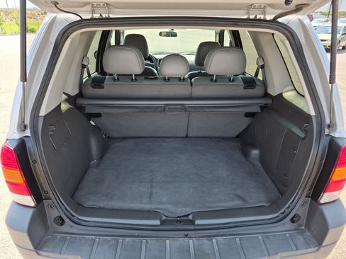 Used 2005 Ford Escape 4WD Hybrid image 27