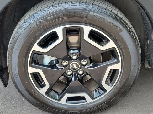 Used 2023 Ford Bronco Sport Outer Banks w/ Tech Package AWD/4WD image 6