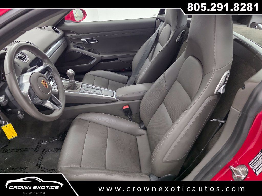 Used 2024 Porsche 718 Cayman RWD image 21