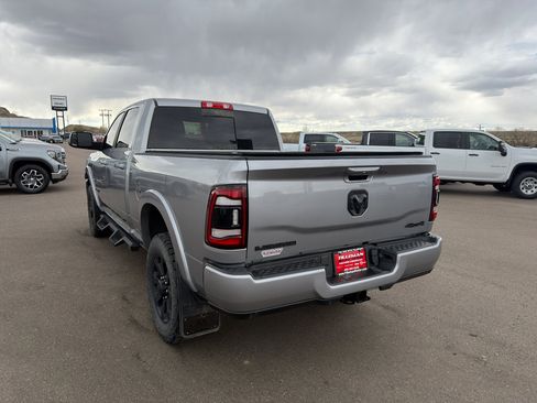 Used 2022 RAM 2500 Laramie w/ Night Edition AWD/4WD image 11
