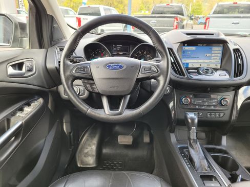 Used 2017 Ford Escape Titanium w/ Equipment Group 301A AWD/4WD image 16