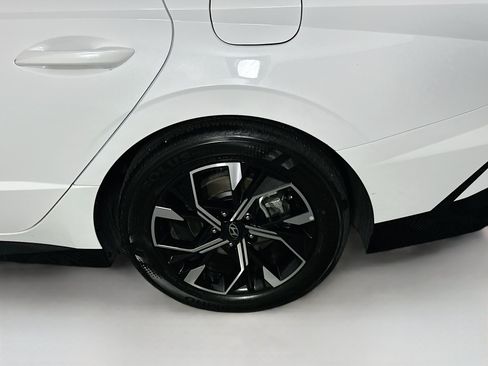 Used 2025 Hyundai Sonata SEL FWD image 11