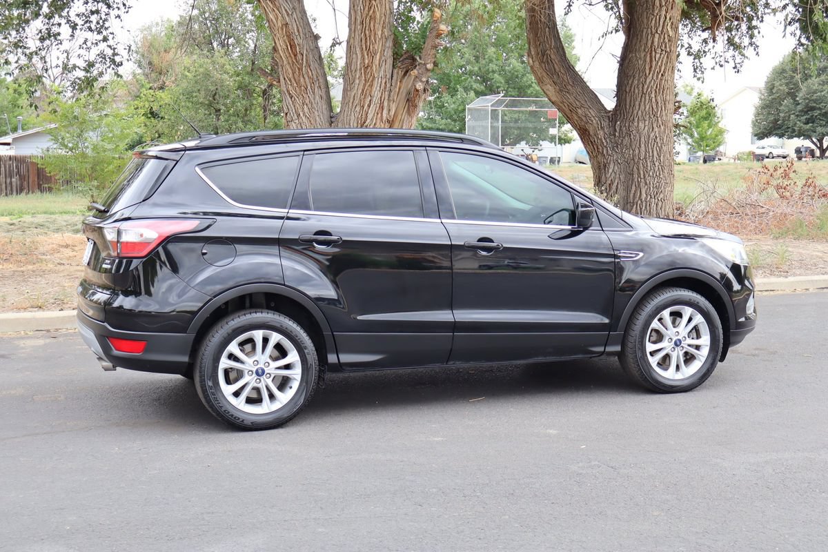 Used 2018 Ford Escape SE AWD/4WD image 4
