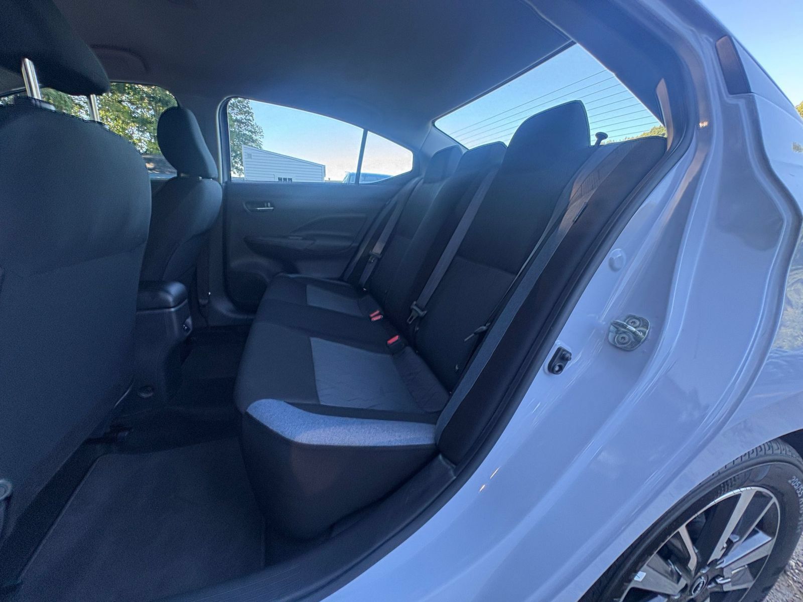 Used 2025 Nissan Versa SV FWD image 21