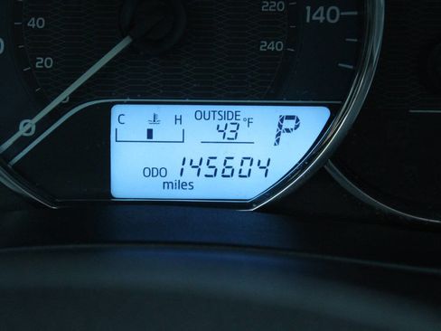 Used 2016 Toyota Corolla L image 37