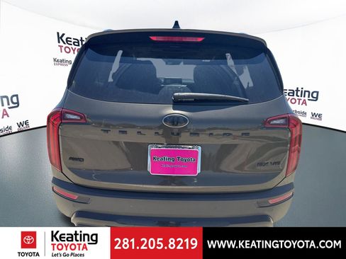 Used 2021 Kia Telluride EX w/ EX Premium Package AWD/4WD image 6