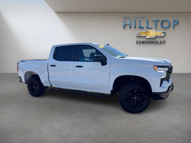 Used 2024 Chevrolet Silverado 1500 LT Trail Boss w/ Convenience Package II AWD/4WD image 2