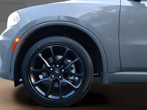 Used 2025 Dodge Durango GT AWD/4WD image 15