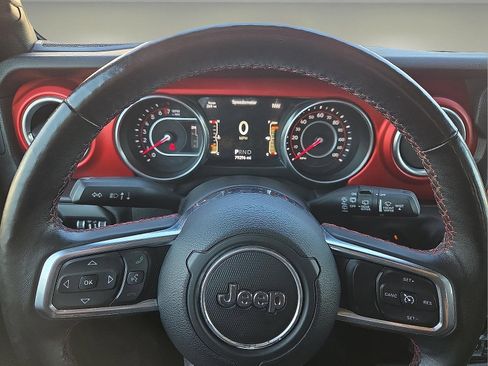 Used 2018 Jeep Wrangler Unlimited Rubicon image 24