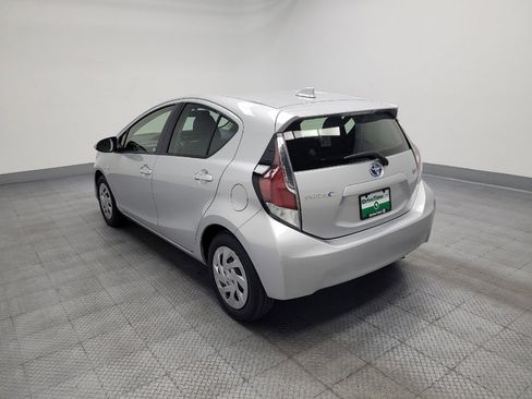 Used 2016 Toyota Prius C Three FWD image 5