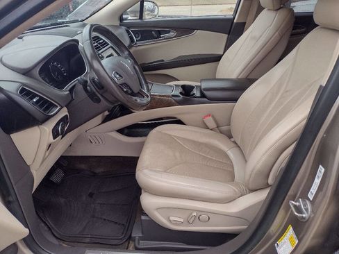 Used 2018 Lincoln MKX Reserve image 17