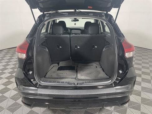 Used 2021 Nissan Kicks SV FWD image 22