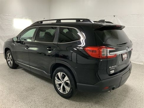 Used 2023 Subaru Ascent Premium w/ Convenience Package AWD/4WD image 6