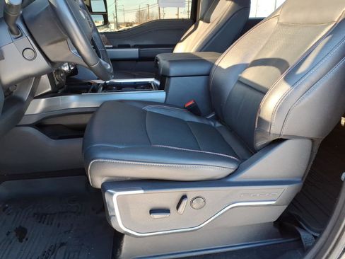 Used 2023 Ford F250 Lariat w/ Sport Appearance Package image 15