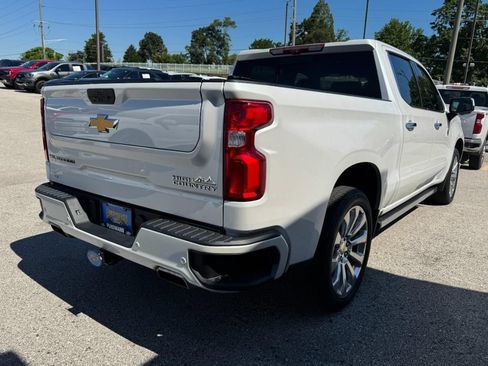 Used 2022 Chevrolet Silverado 1500 High Country w/ Technology Package AWD/4WD image 3