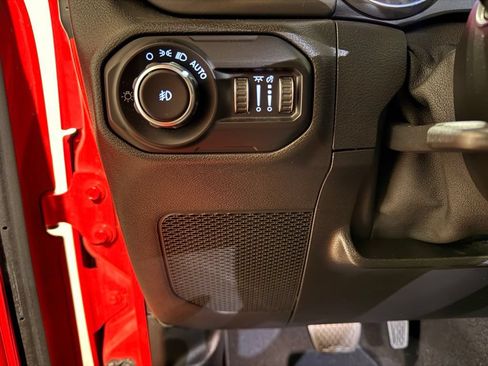 Used 2021 Jeep Wrangler Unlimited Sport w/ Sun And Sound Package AWD/4WD image 15