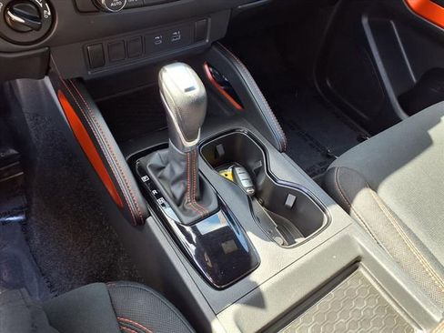 Used 2024 Nissan Frontier PRO-4X image 20