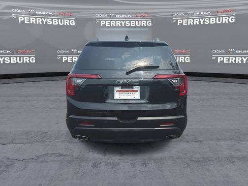 Used 2023 GMC Acadia SLE w/ Driver Convenience Package FWD image 7