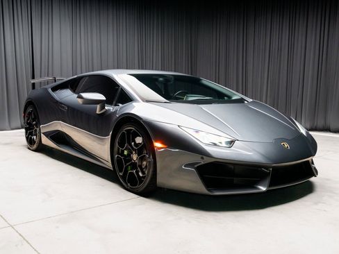 Used 2018 Lamborghini Huracan LP 580-2 image 17