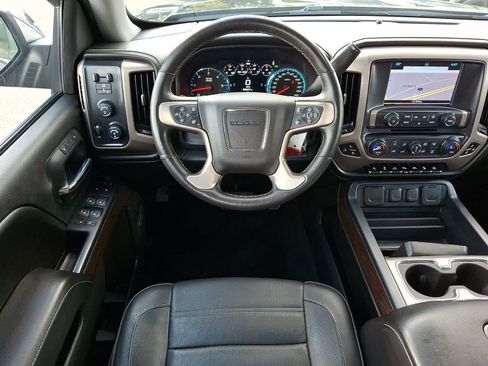 Used 2017 GMC Sierra 1500 Denali w/ Denali Ultimate Package AWD/4WD image 12