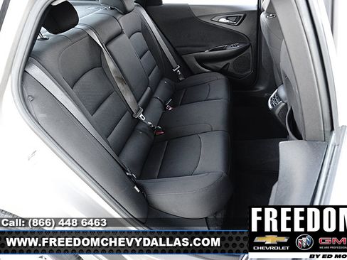 Used 2024 Chevrolet Malibu LT FWD image 11