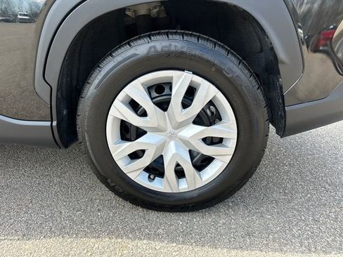 Certified 2022 Toyota Corolla Cross L AWD/4WD image 18