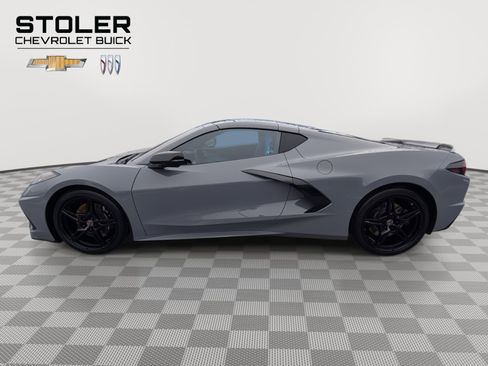 Used 2024 Chevrolet Corvette Stingray Premium Cpe w/ Z51 Performance Package image 2