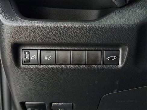 Used 2021 Toyota RAV4 XLE Premium image 24