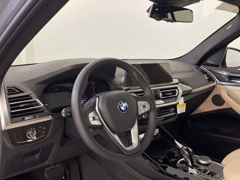 Used 2024 BMW X3 xDrive30i w/ Convenience Package w/ZPA AWD/4WD image 3