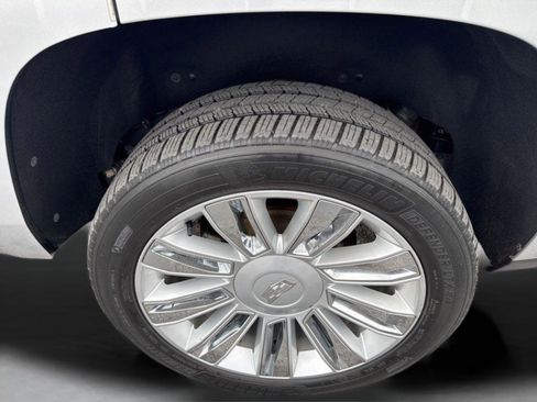 Used 2019 Cadillac Escalade Luxury image 20