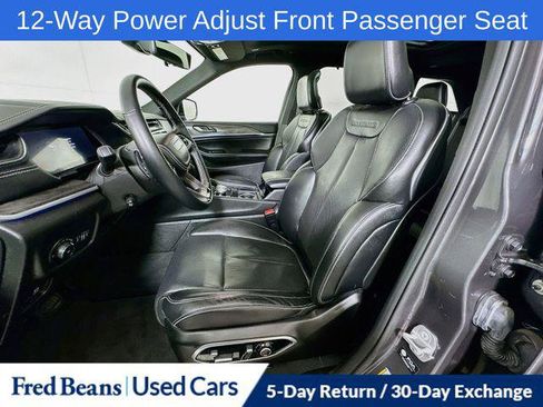 Certified 2022 Jeep Grand Cherokee Overland w/ Adv Protech Group III AWD/4WD image 29