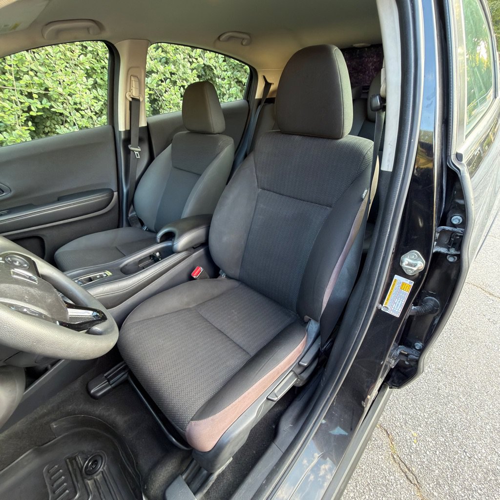 Used 2019 Honda HR-V LX image 9