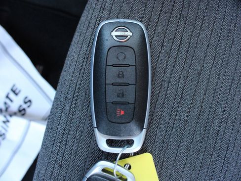 Used 2023 Nissan Rogue SV AWD/4WD image 45
