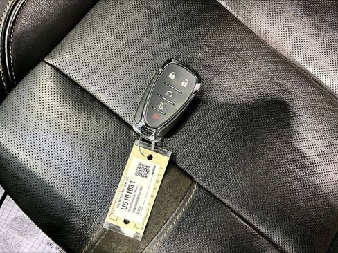 Used 2019 Chevrolet Blazer Premier w/ Sun and Wheels Package AWD/4WD image 31