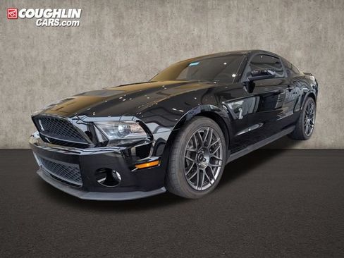 Used 2011 Ford Mustang Shelby GT500 w/ SVT Performance Pkg RWD image 3