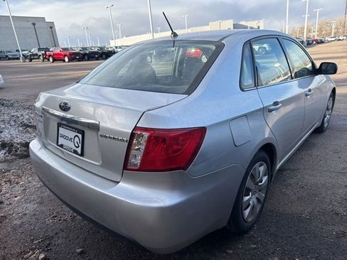 Used 2011 Subaru Impreza 2.5i image 6