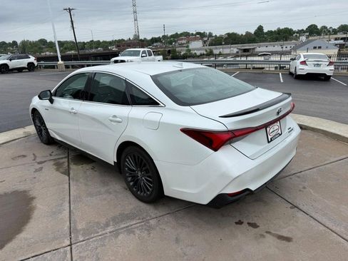 Used 2021 Toyota Avalon XSE FWD image 10