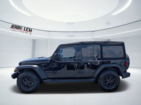 Used 2020 Jeep Wrangler Unlimited Sport AWD/4WD image 6